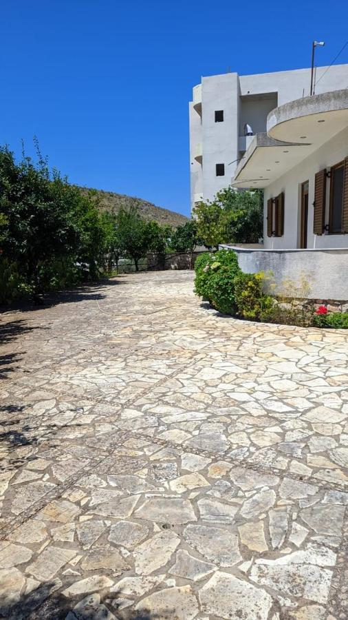 Hasani Apartments Sarande Exterior photo